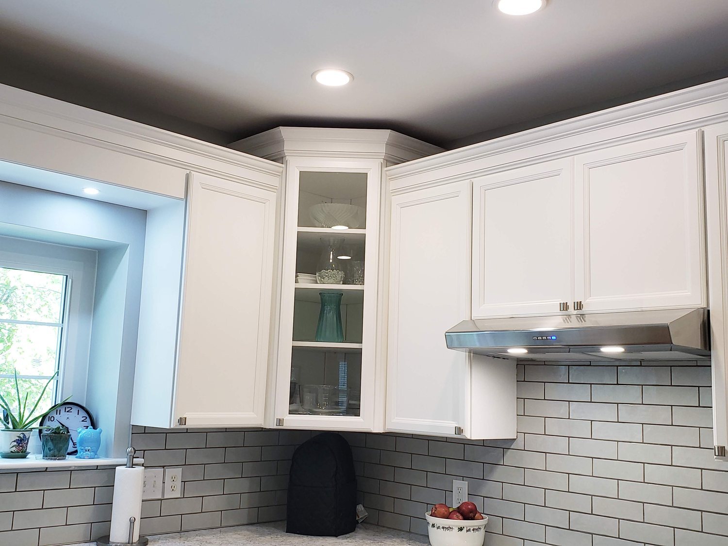 1020_honey-oak-kitchen-cabinets-update_img2