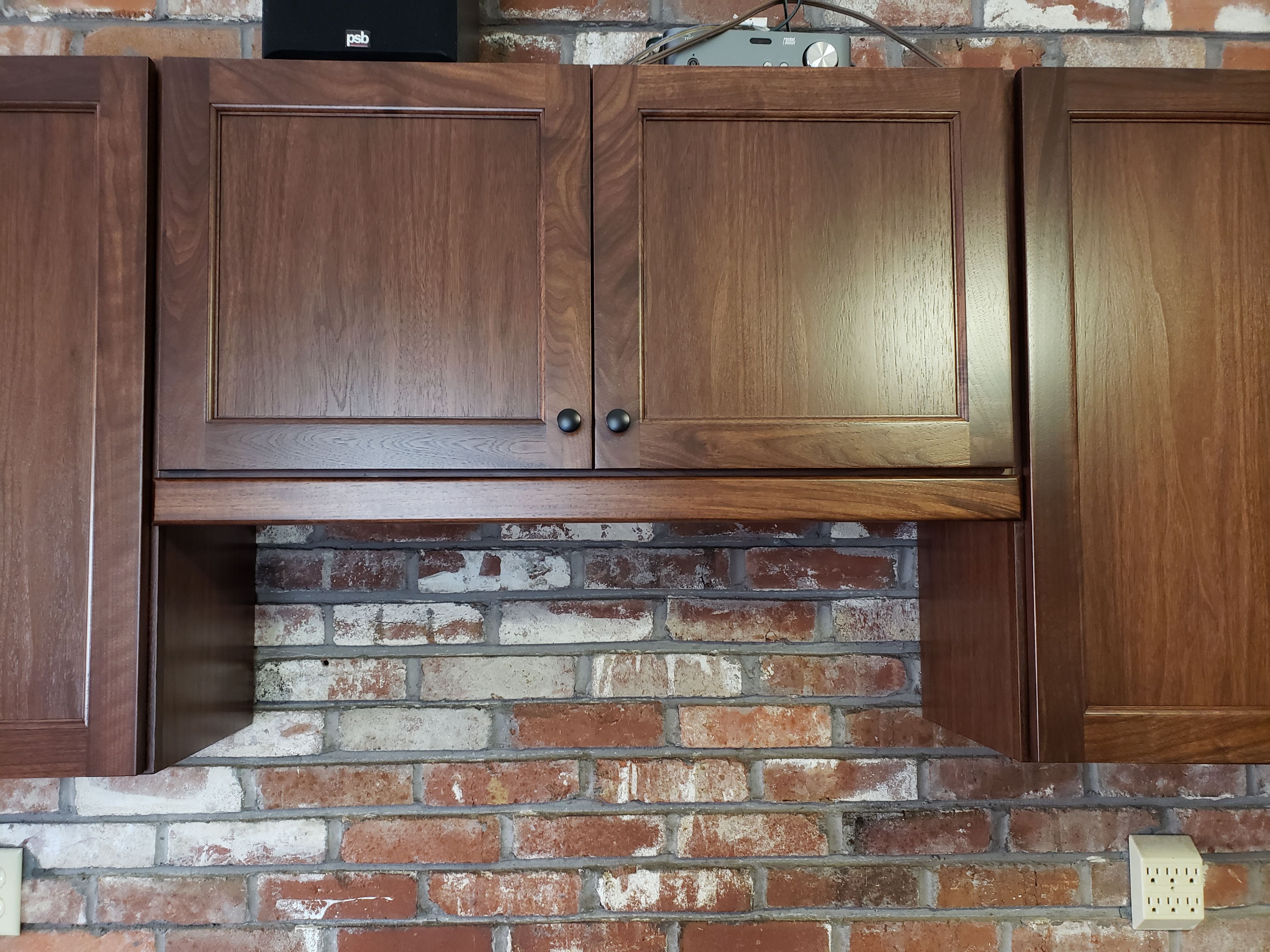 Walnut in Chestnut, F007 Frame, Valance, Roll-outs, Inset Panels ...